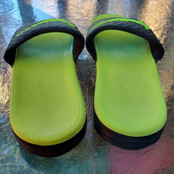 Nike Benassi Solarsoft Slide 2 Sandals main image 6